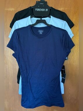 Forever 21 Women's Short Sleeve Crew Neck Tee - Navy, Light Blue, Black (3-Pack)